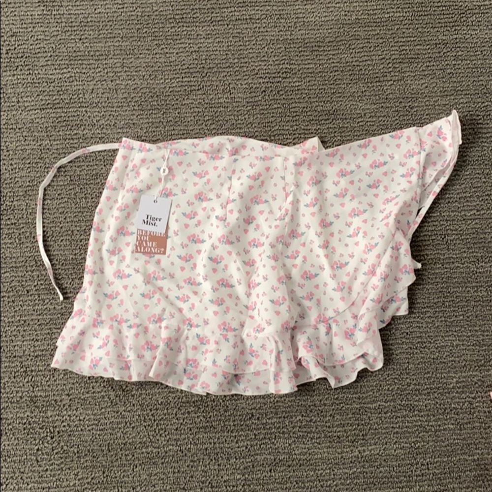 Tiger Mist White Skirt